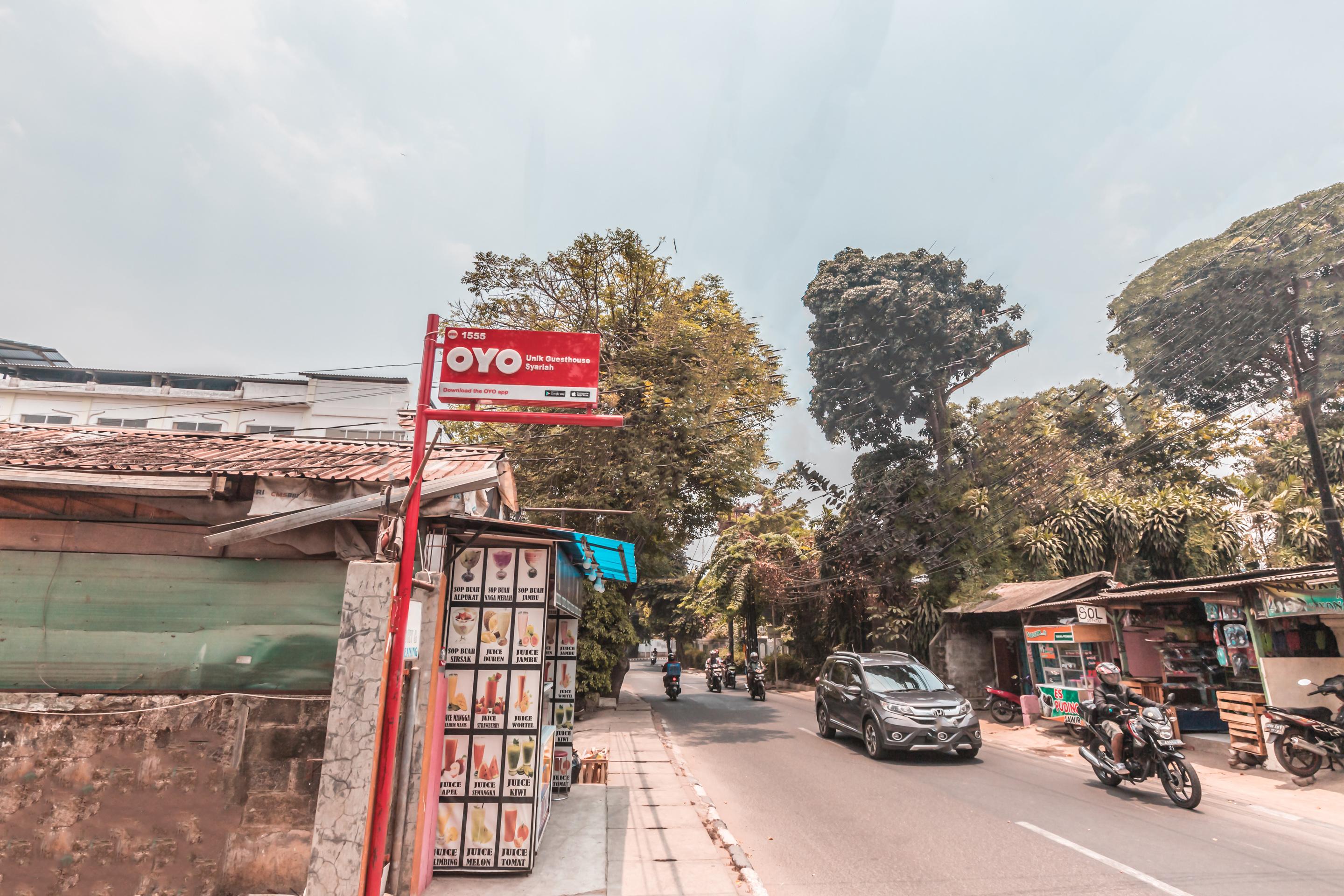 Oyo 1555 Unik Guesthouse Syariah Jacarta Exterior foto