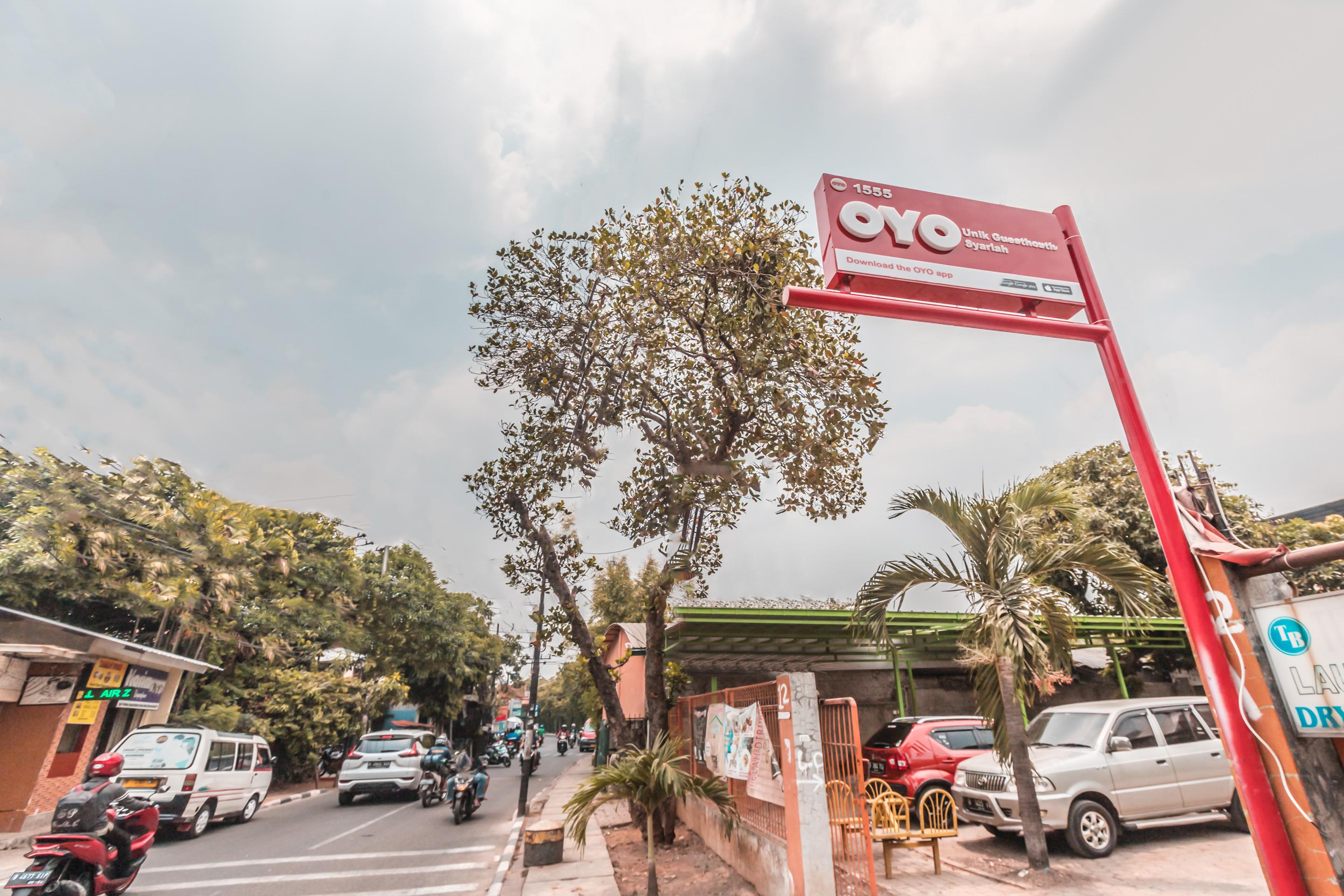 Oyo 1555 Unik Guesthouse Syariah Jacarta Exterior foto
