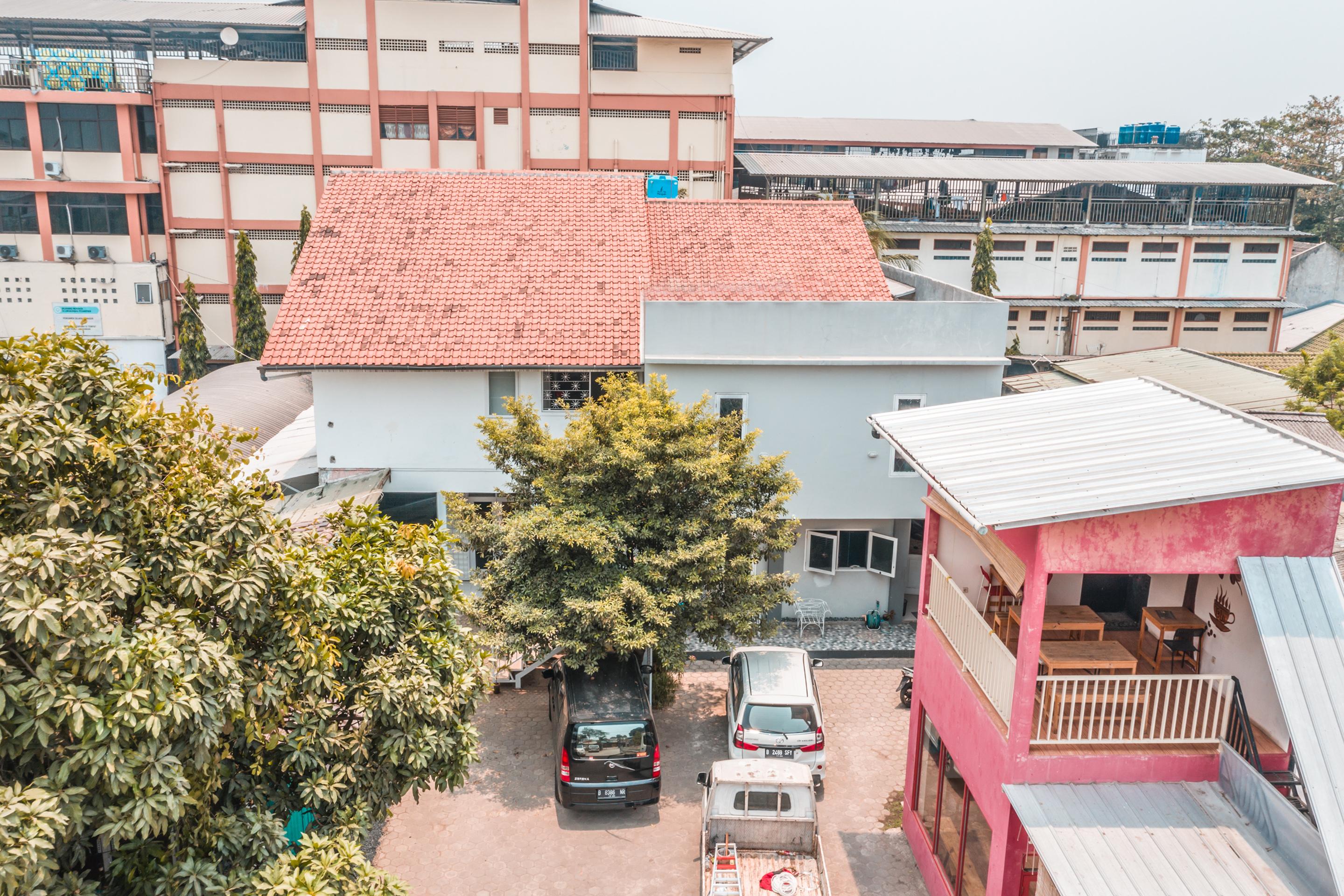 Oyo 1555 Unik Guesthouse Syariah Jacarta Exterior foto